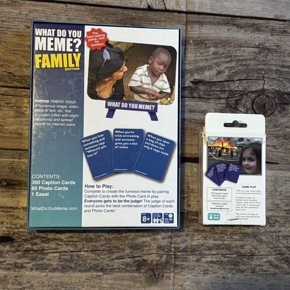 What Do You Meme Bundle of 2 Games Family & On The Go Editions - Picture 2 of 5